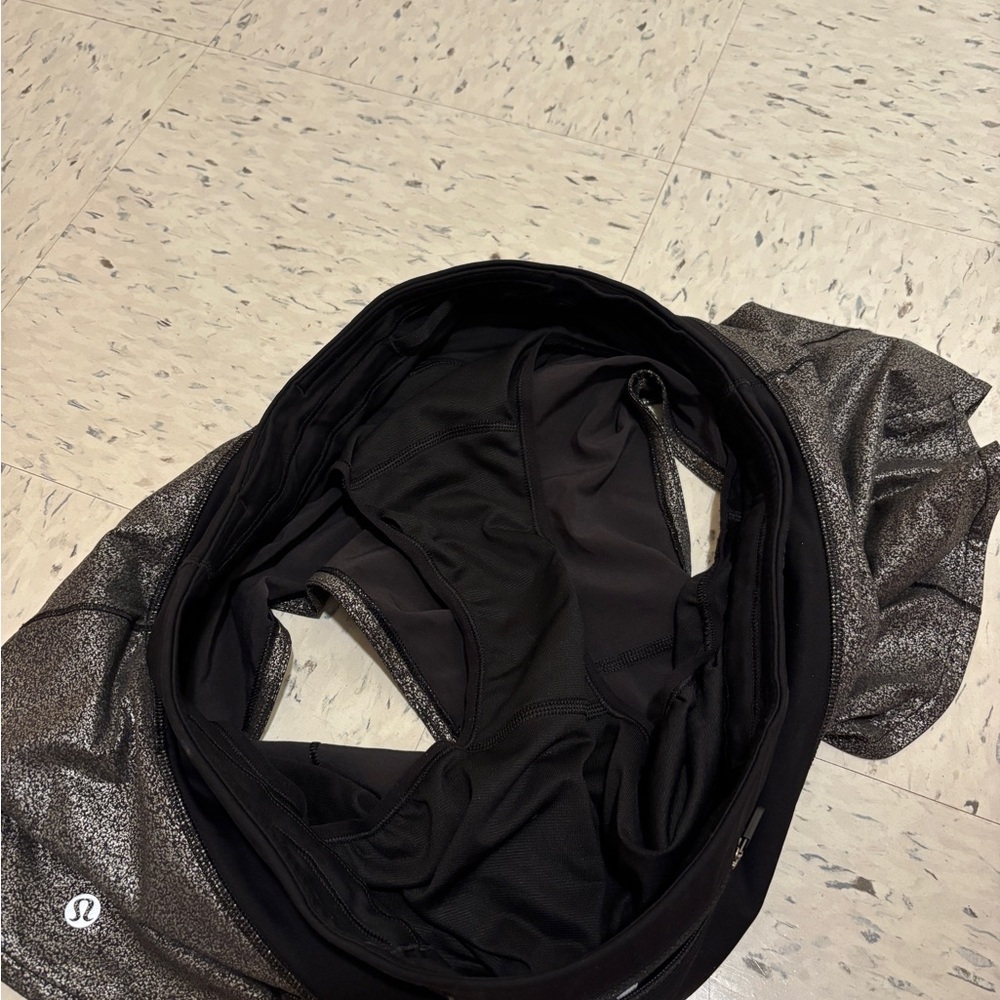 Lululemon Speedup Size 10 Black and Silver - Picture 4 of 6